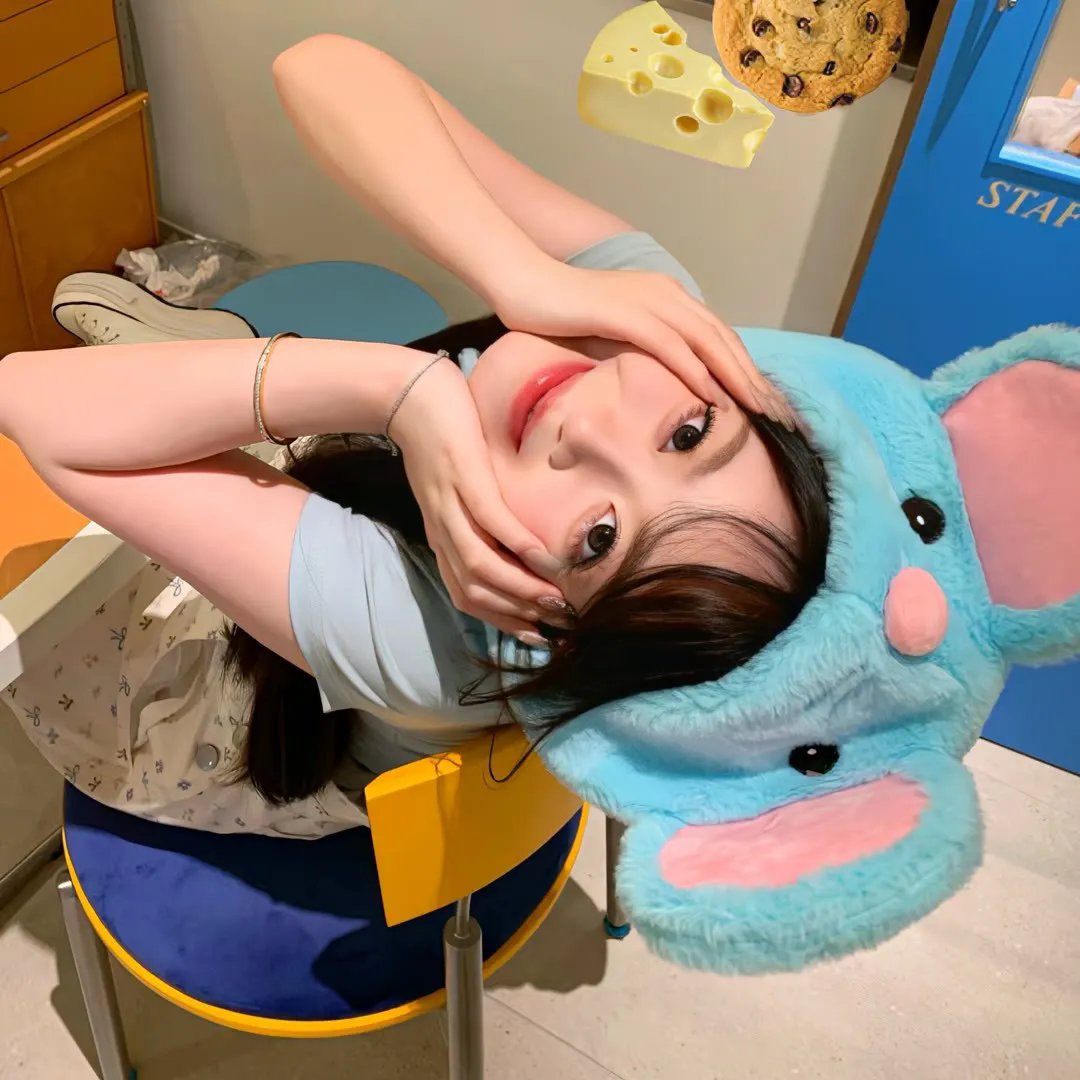 毛衣女郎
